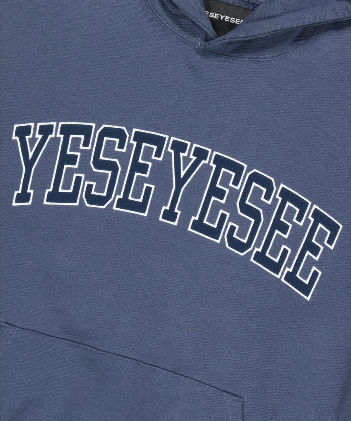 예스아이씨(YESEYESEE) Arch logo Hoodie Indigo