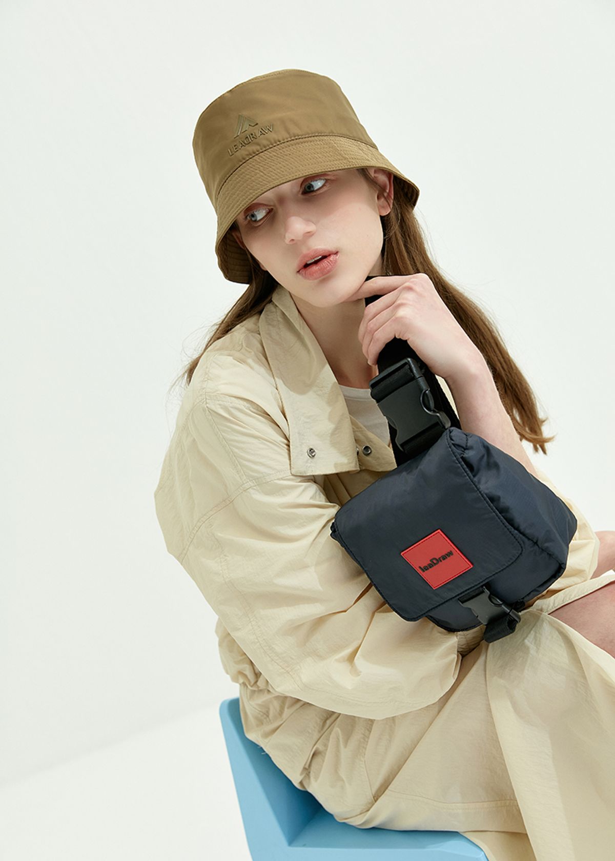 리드로(LEADRAW) B Messenger Bag Black