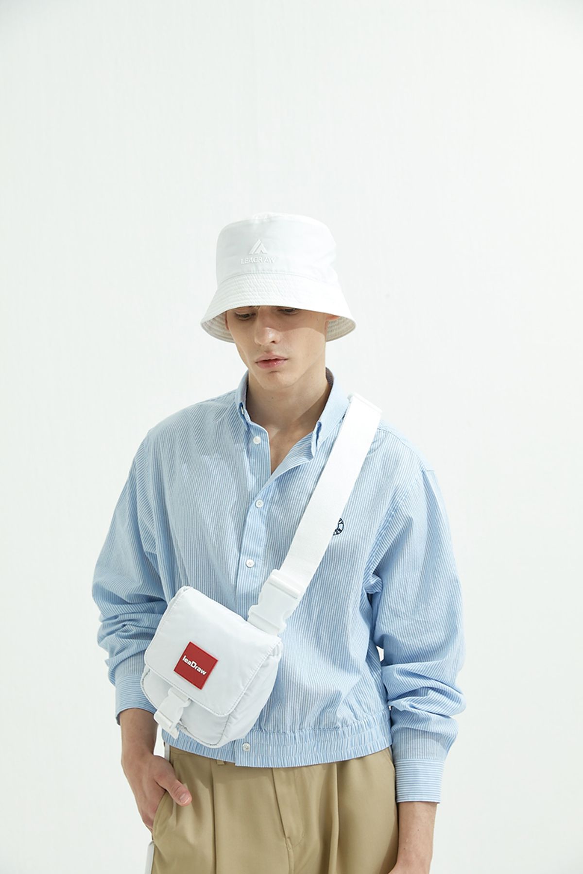 리드로(LEADRAW) B Messenger Bag Ivory