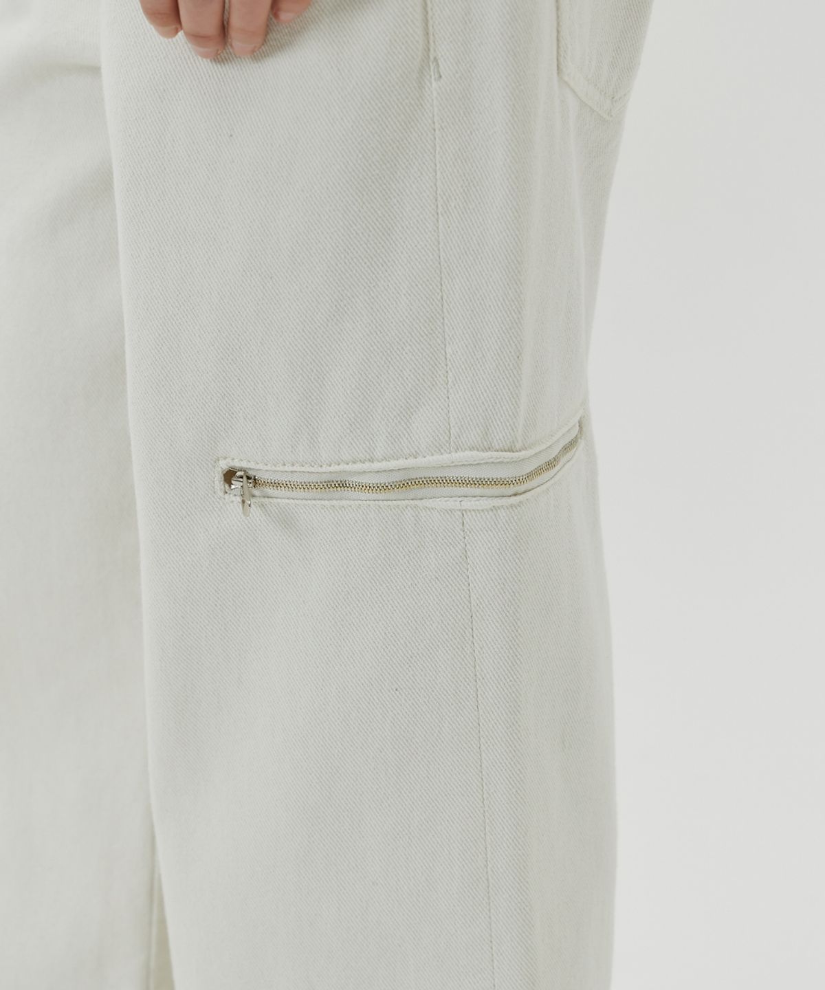 메종미네드(MAISON MINED) (W) TRIPLE MOON ZIPPER DENIM PANTS - WHITE