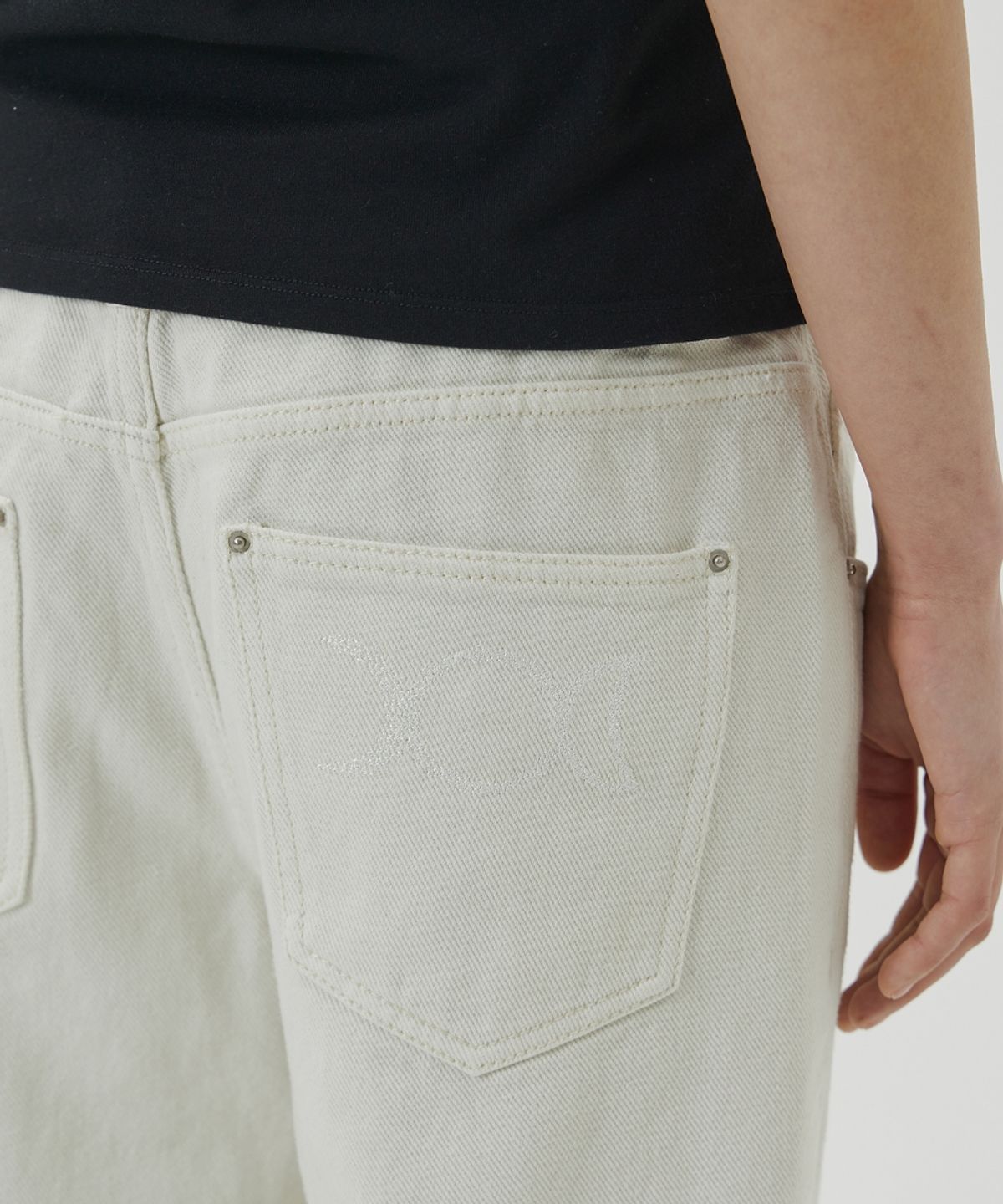 메종미네드(MAISON MINED) (W) TRIPLE MOON ZIPPER DENIM PANTS - WHITE
