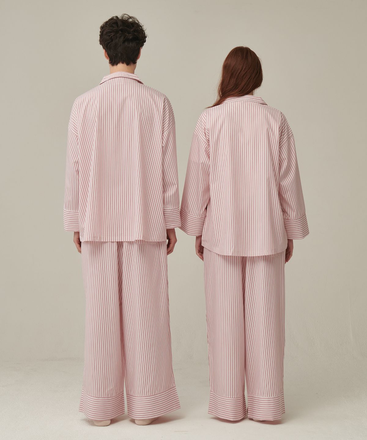 오끼뜨(OGGITT) (uni)도미토리 펜슬 스트라이프 파자마 레드