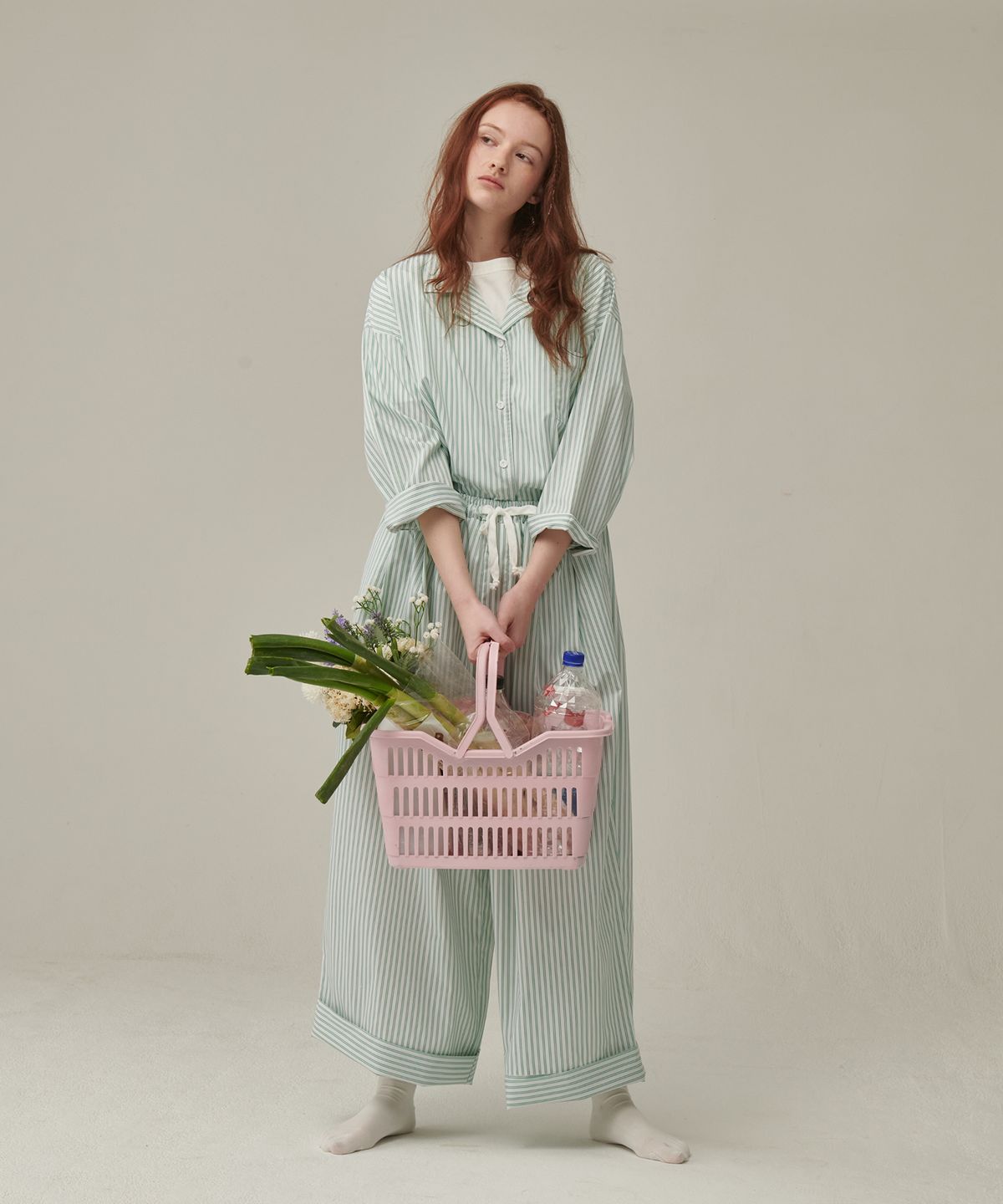 오끼뜨(OGGITT) (uni)도미토리 펜슬 스트라이프 파자마 그린