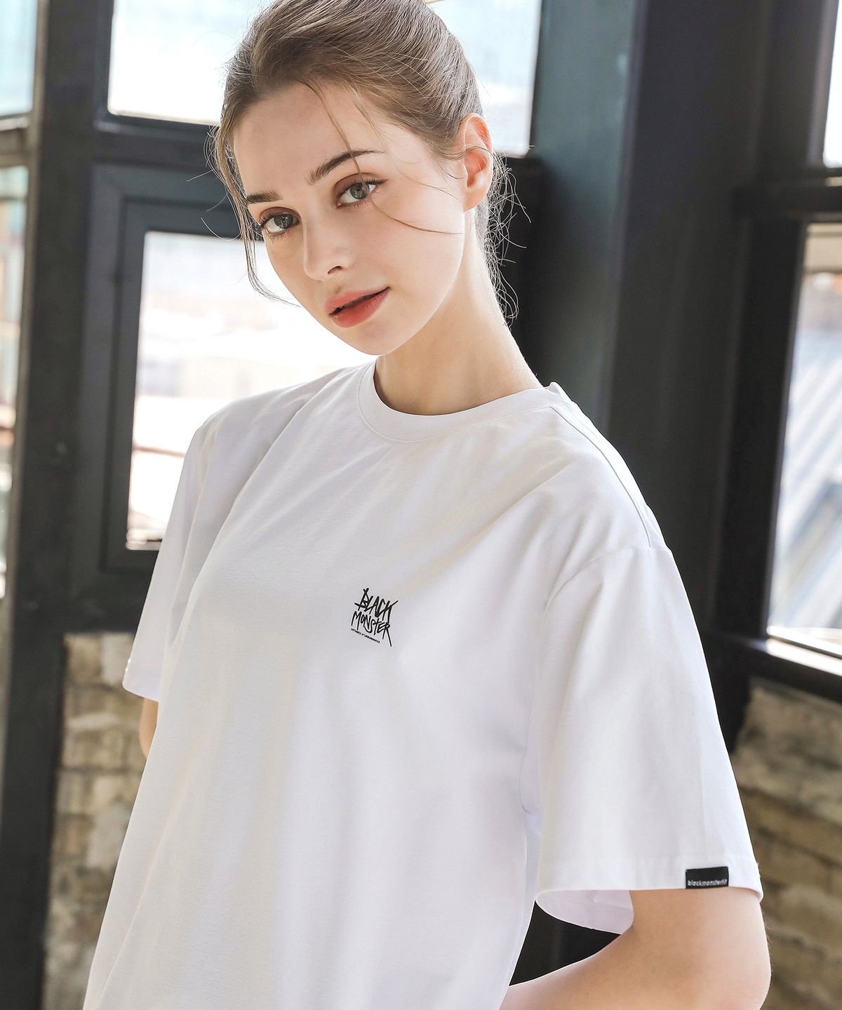 블랙몬스터핏(BLACK MONSTER FIT) 러닝 소로나  반팔 (WHITE) / BM220119