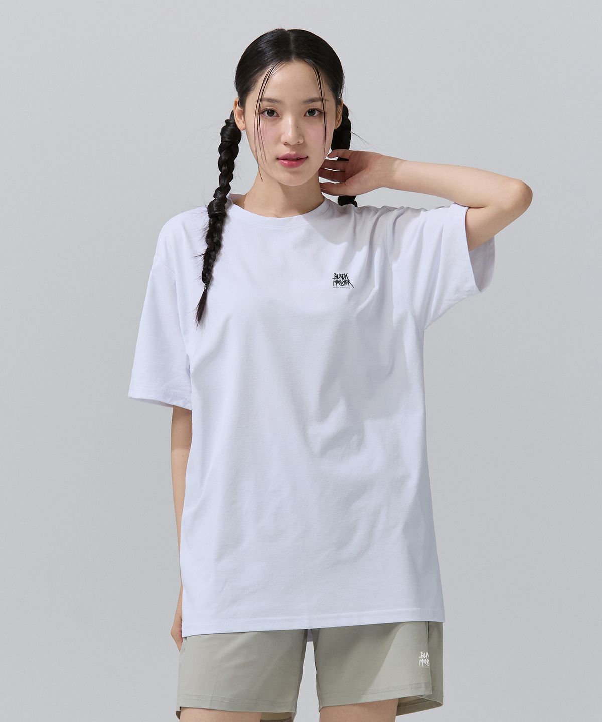 블랙몬스터핏(BLACK MONSTER FIT) 러닝 소로나  반팔 (WHITE) / BM220119