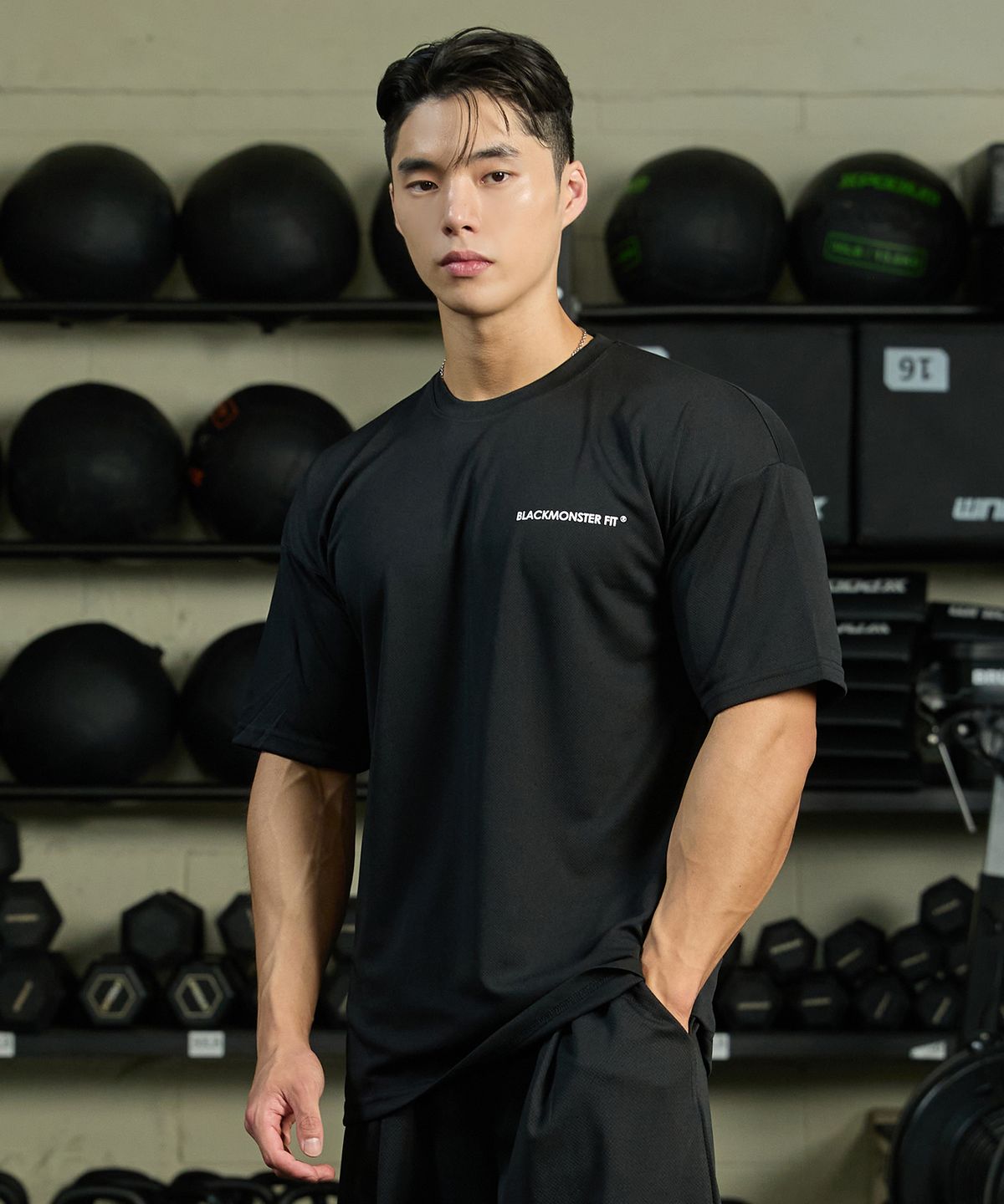 블랙몬스터핏(BLACK MONSTER FIT) 기능성 쿨에버 오버핏 반팔 티셔츠 (BLACK) / BM200214