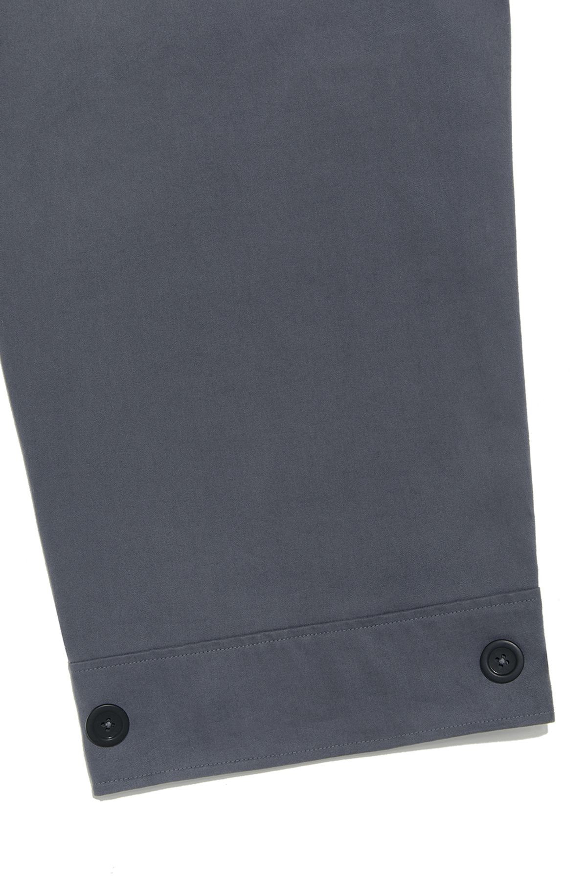 비바스튜디오(VIVASTUDIO) BUTTON PARACHUTE COTTON PANTS [CHARCOAL BLUE]