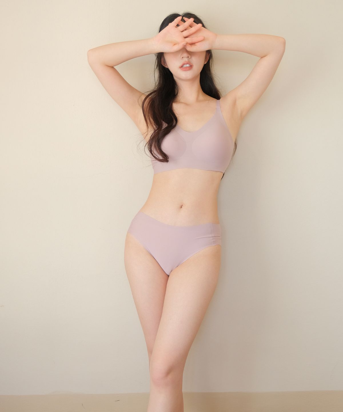 르세렌(LESEREIN) [SET] LS22ST-217 누디 밀착 브라렛+팬티