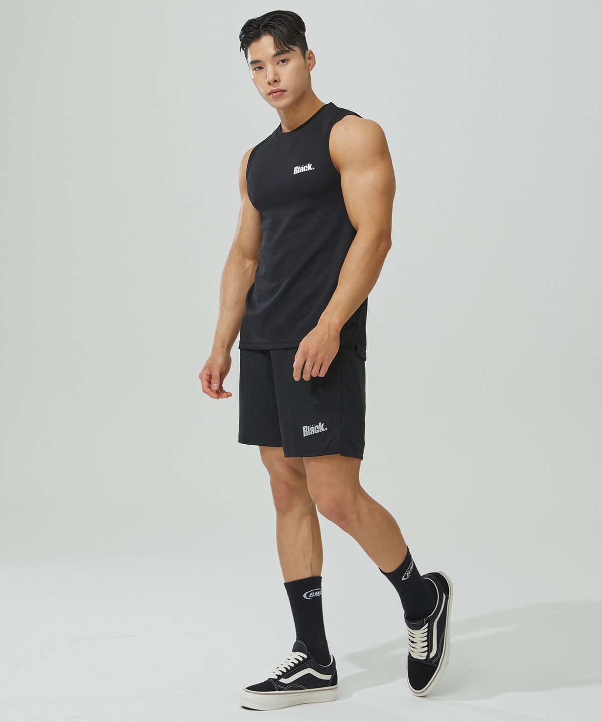 블랙몬스터핏(BLACK MONSTER FIT) 블랙 실버 레터링 니트 숏 팬츠 (BLACK) / BM190403