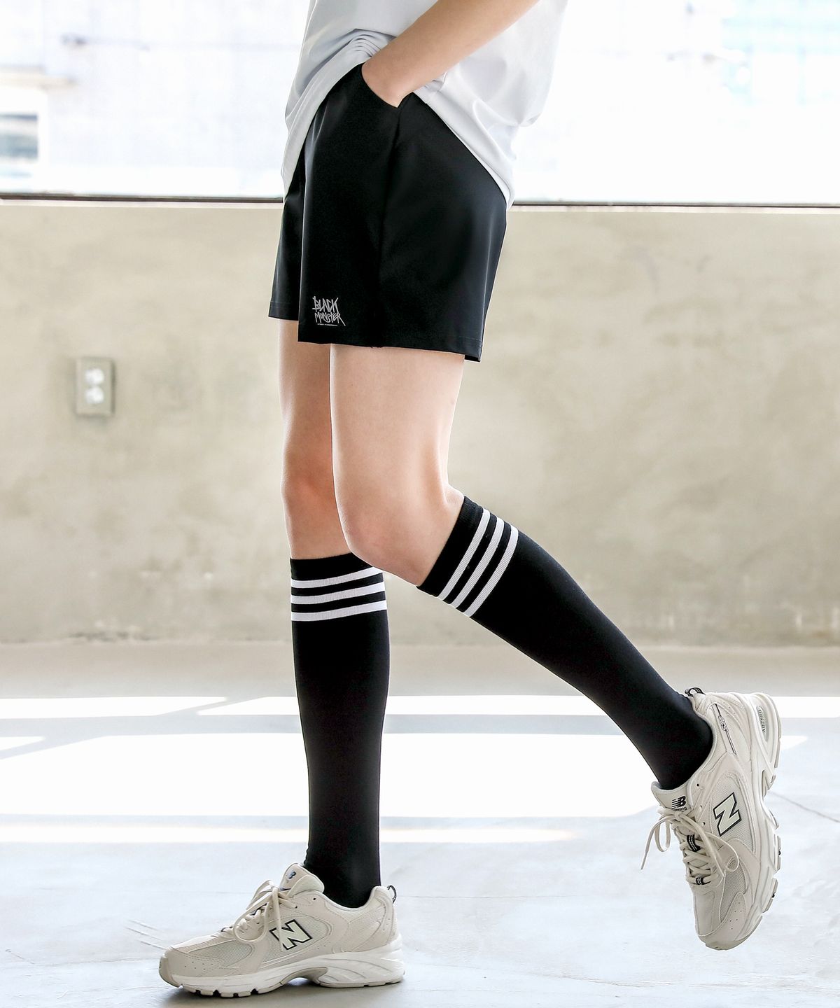 블랙몬스터핏(BLACK MONSTER FIT) 쿨링 트리코트 숏 팬츠 (BLACK) / BM220120