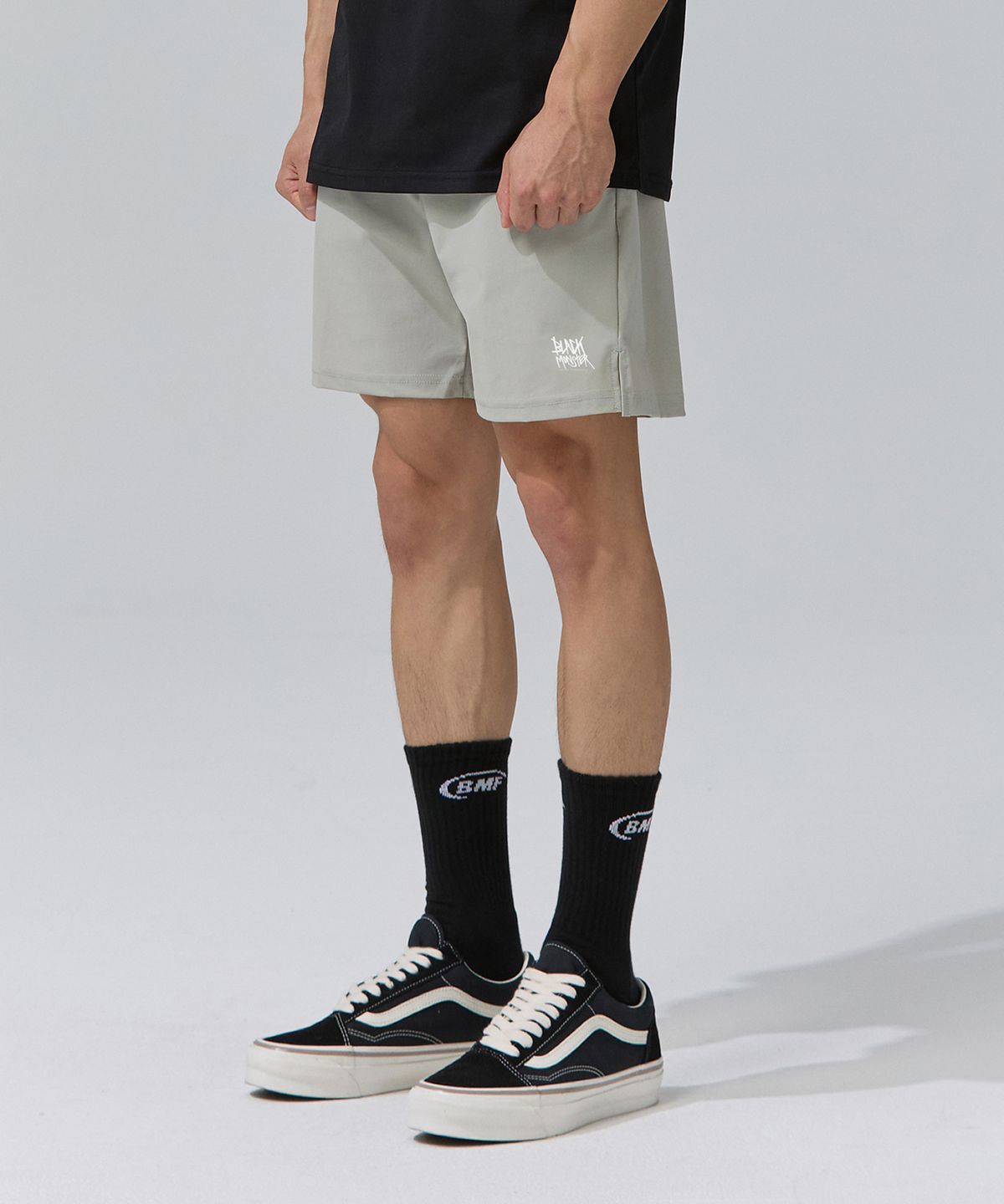 블랙몬스터핏(BLACK MONSTER FIT) 쿨링 트리코트 숏 팬츠 (LIGHT BEIGE) / BM220120