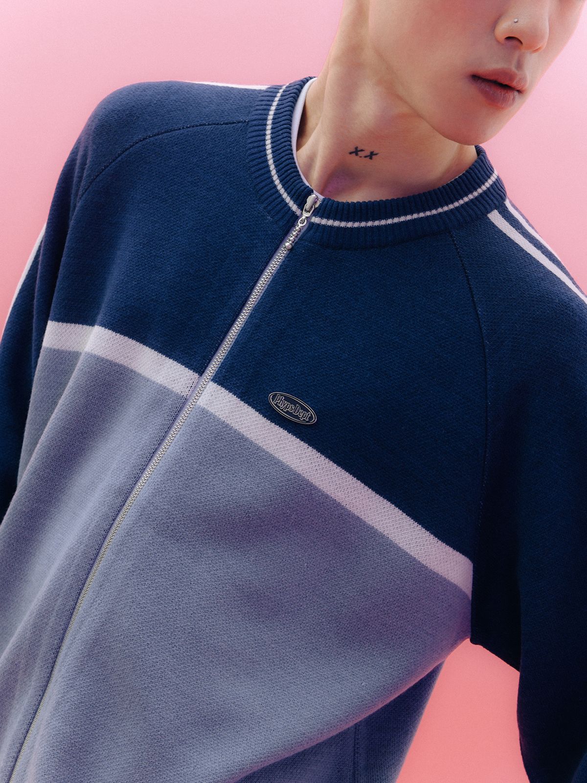 피지컬 디파트먼트(PHYSICAL DEPARTMENT) COLOR BLOCK HIGH NECK CARDIGAN VINTAGE BLUE