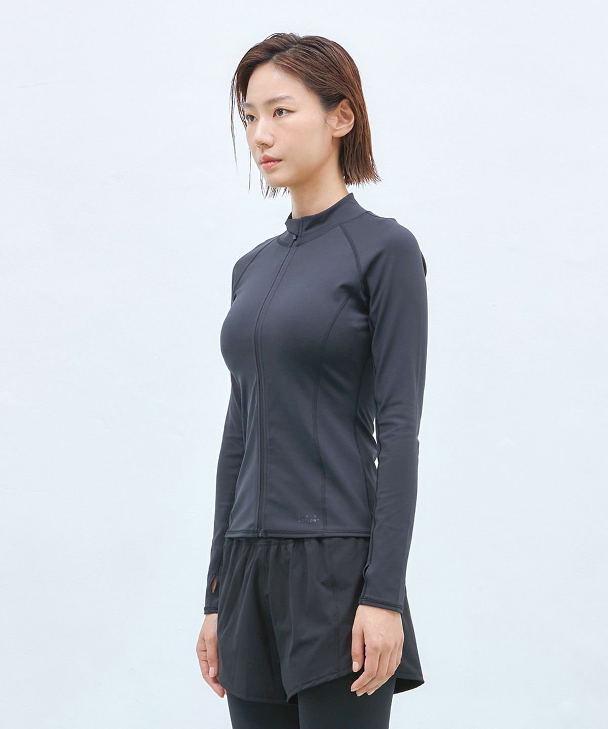 무신사 스탠다드 스포츠(MUSINSA STANDARD SPORTS) 래쉬가드 집업 우먼 (2color)