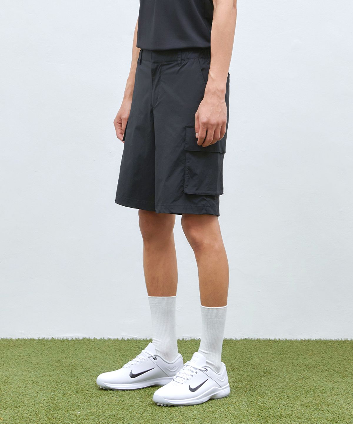 무신사 스탠다드 스포츠(MUSINSA STANDARD SPORTS) 무브라이트 버뮤다 카고 쇼츠 (2color)
