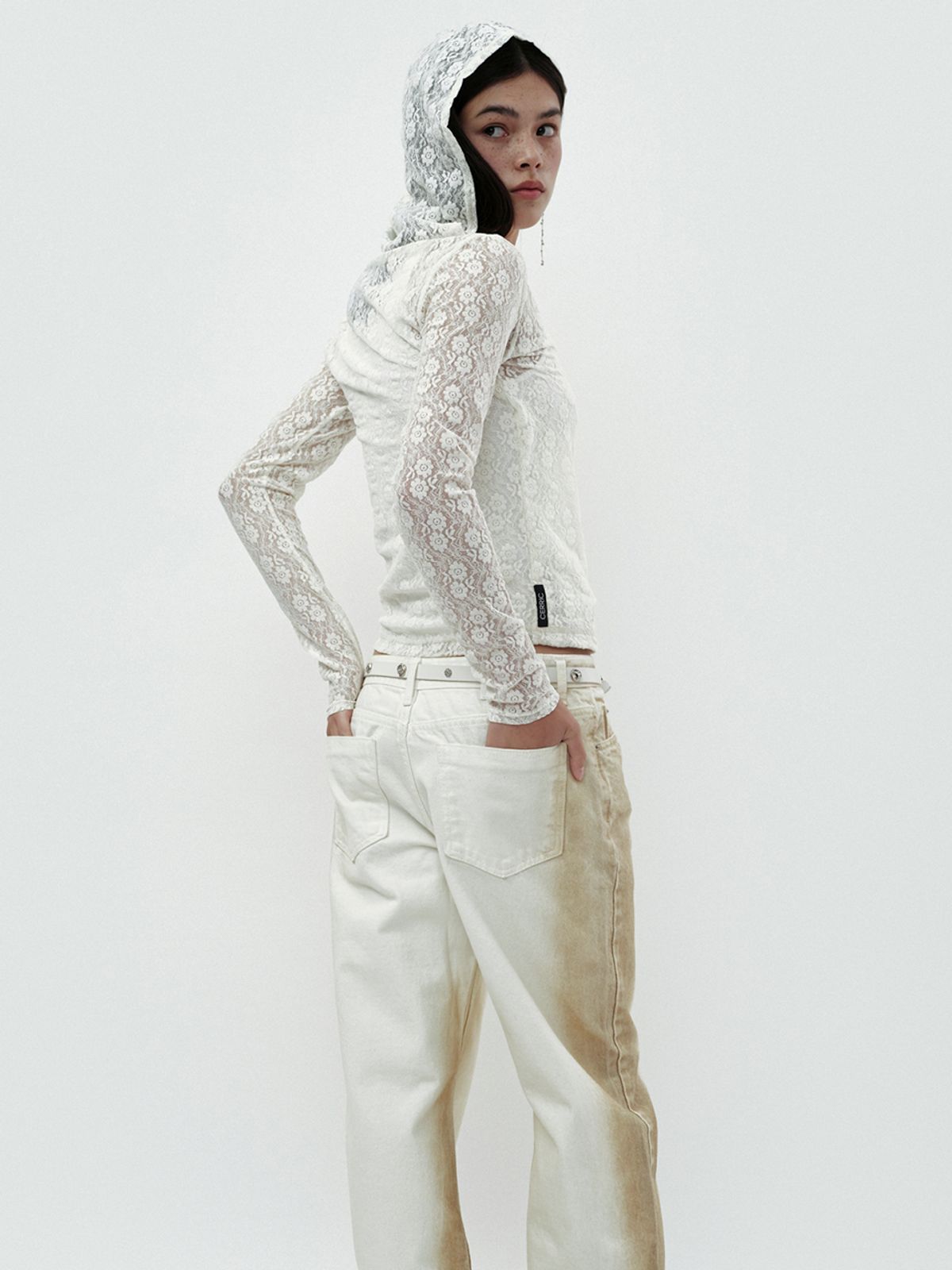 세릭(CERRIC) BRUSH DYEING DENIM PANTS / IVORY