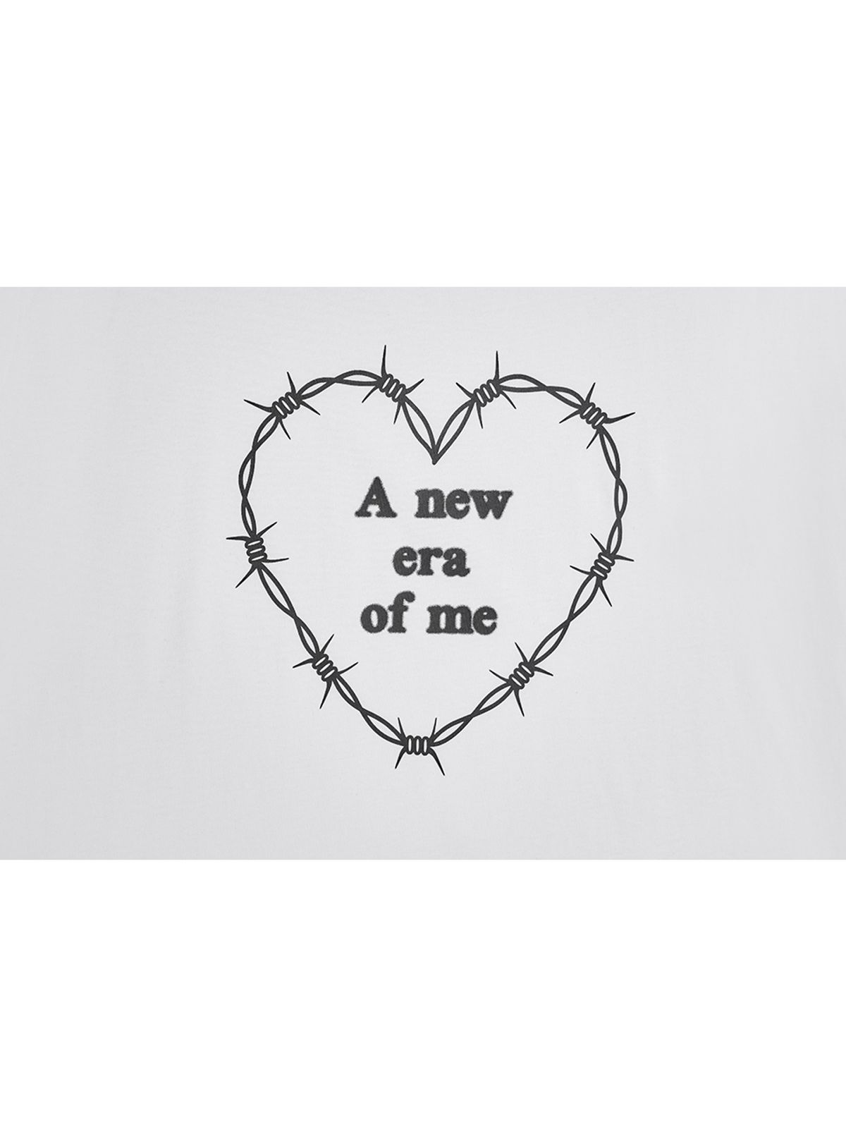 인터레스트(INTEREST) HEART WIRE SLOGAN OVERFIT TOP_WHITE
