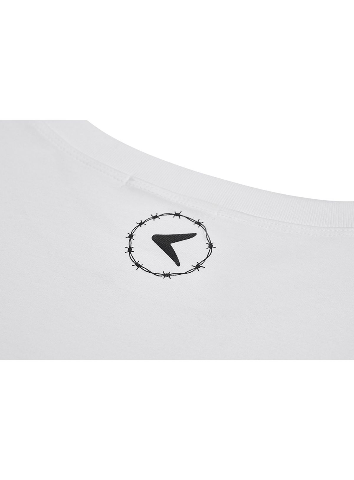 인터레스트(INTEREST) HEART WIRE SLOGAN OVERFIT TOP_WHITE
