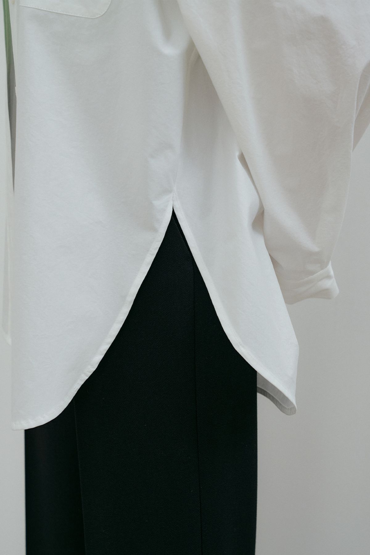 더페니(THE PENNY) SIGNATURE BASIC SHIRT - White