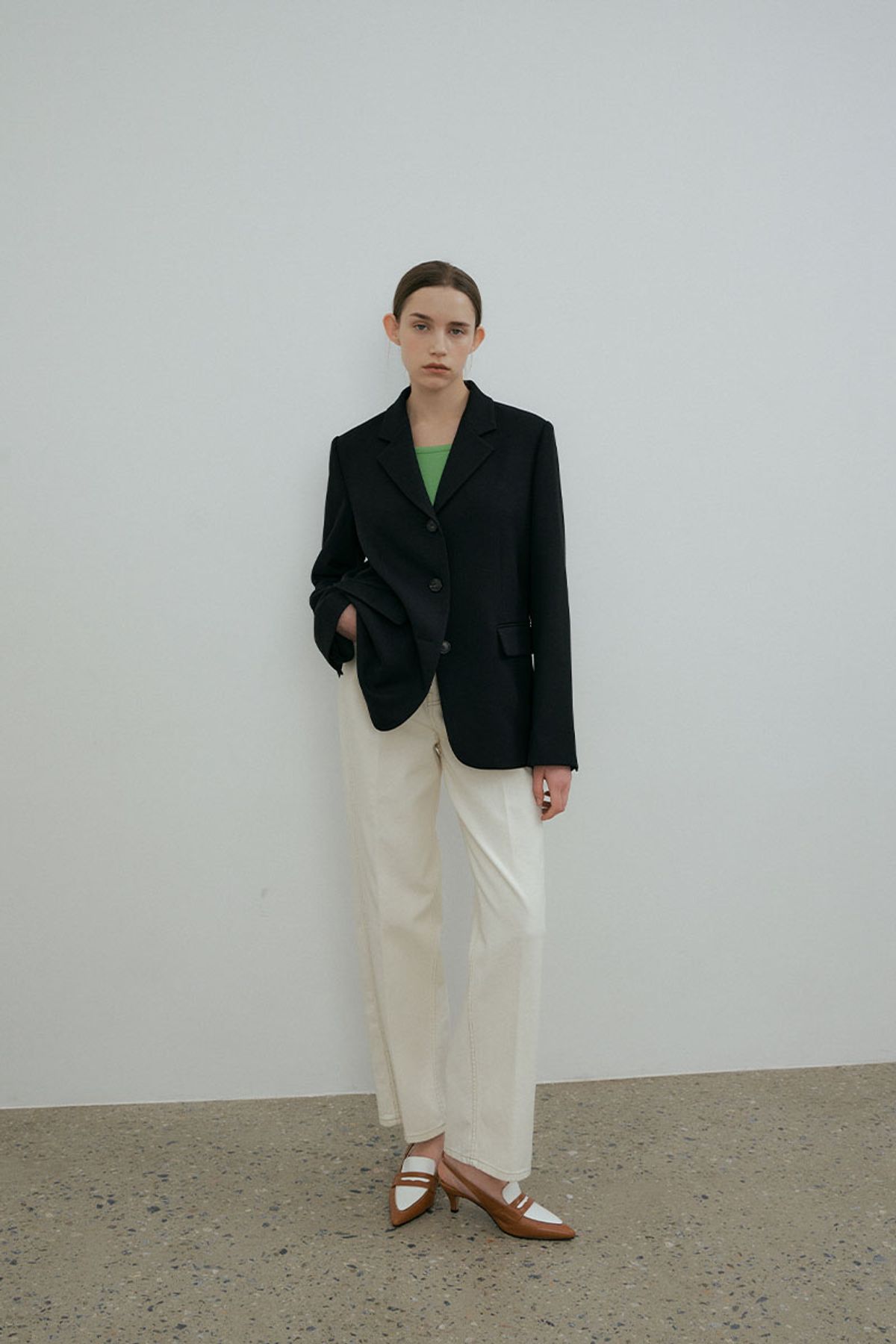더페니(THE PENNY) THREE BUTTON JACKET - Black