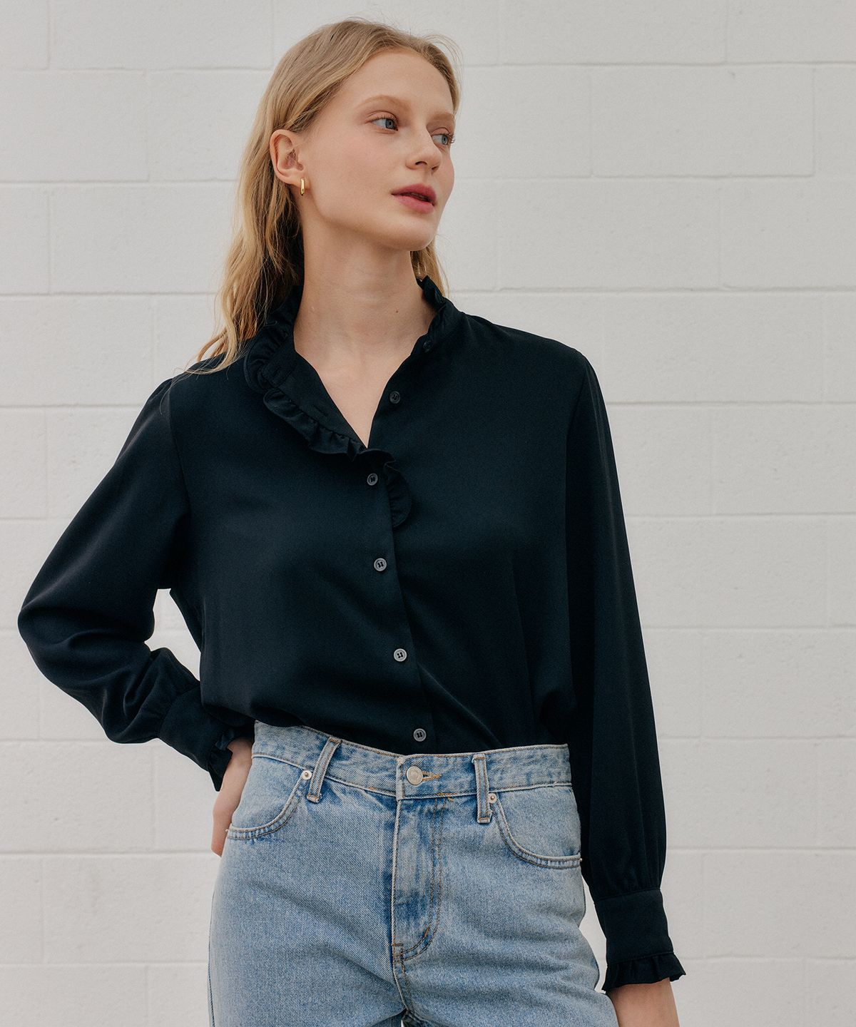 엽페(YUPPE) TWO FRILL SHIRT_BLACK