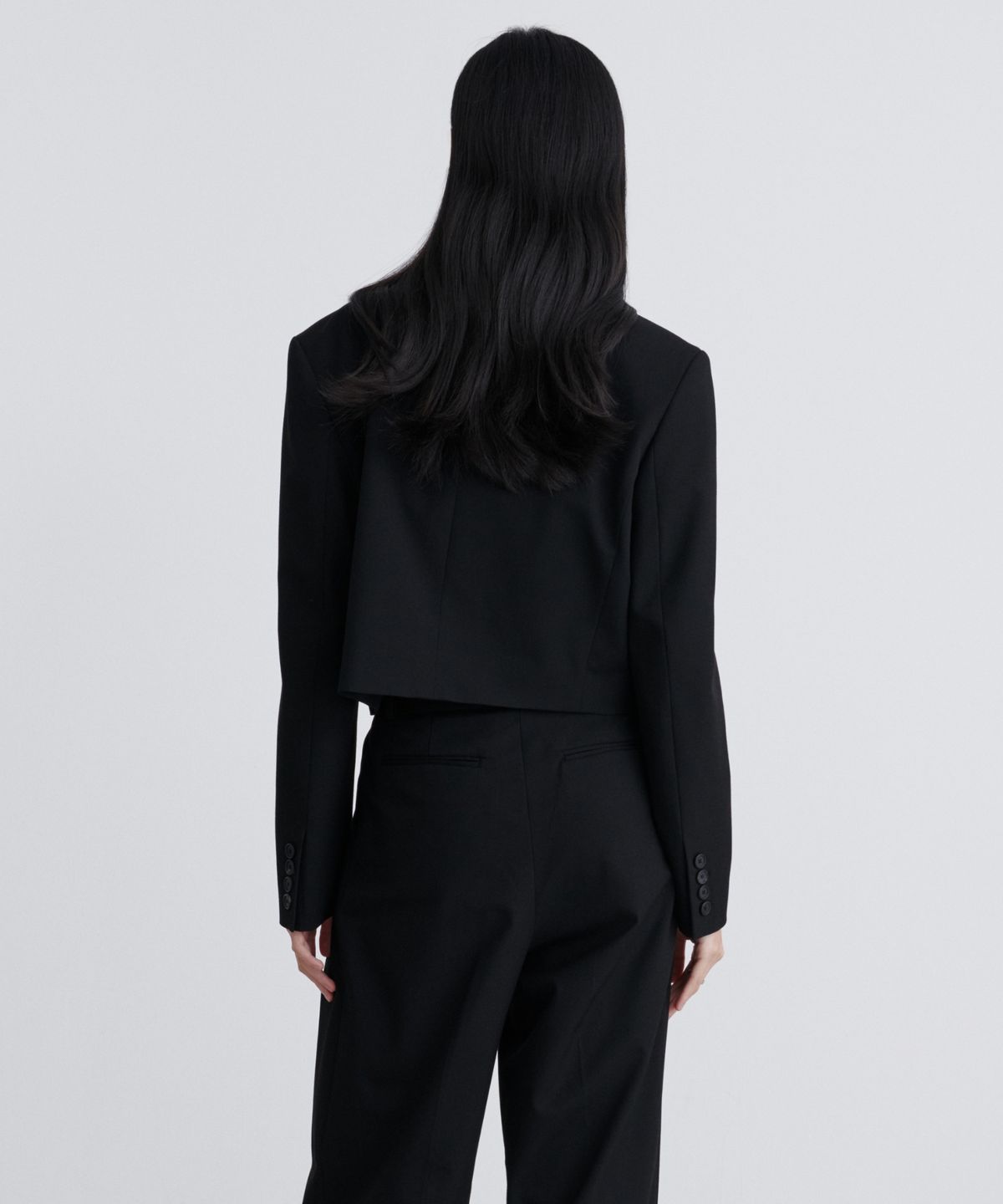 무신사 스탠다드 우먼(MUSINSA STANDARD WOMAN) 우먼즈 오픈 칼라 크롭 블레이저 [블랙]