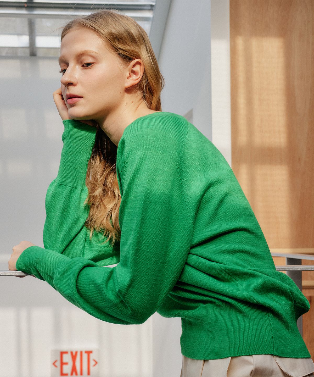 엽페(YUPPE) V LINE KNIT_GREEN