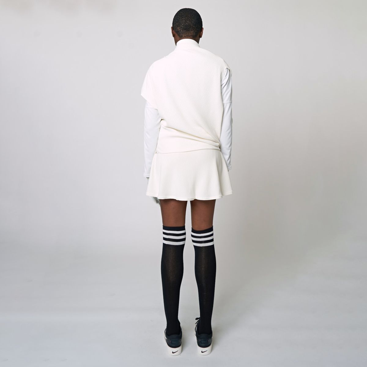 애스플래폼(ATHPLATFORM) AW31PS01 코트 G 쇼츠_크림