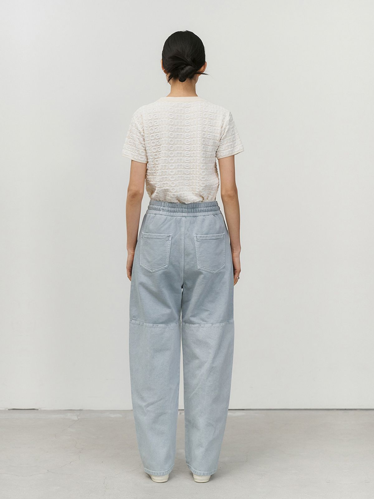 아모멘토(AMOMENTO) BOUCLE LOGO TOP_CREAM