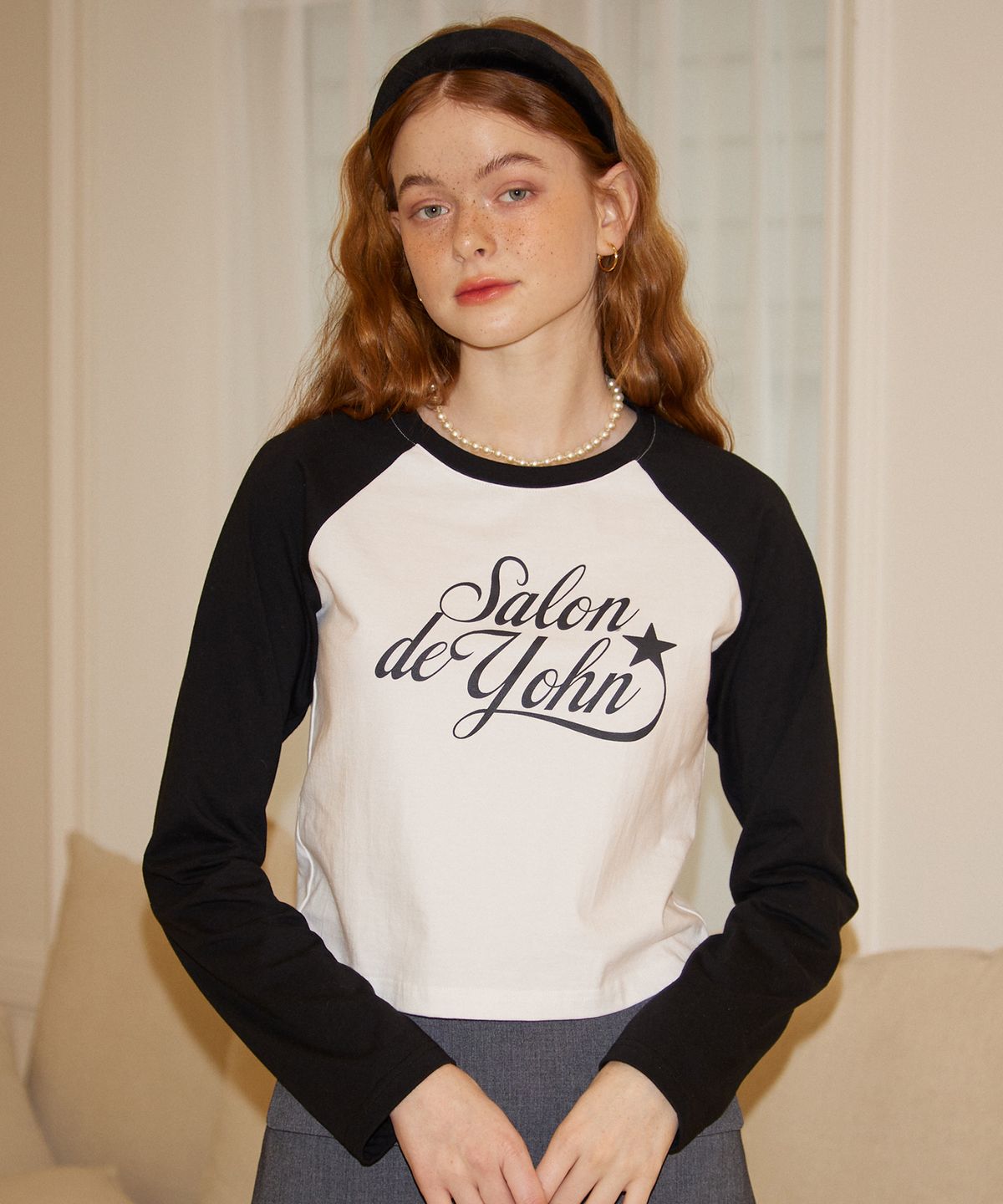 살롱 드 욘(SALON DE YOHN) Retro Raglan T_ Black