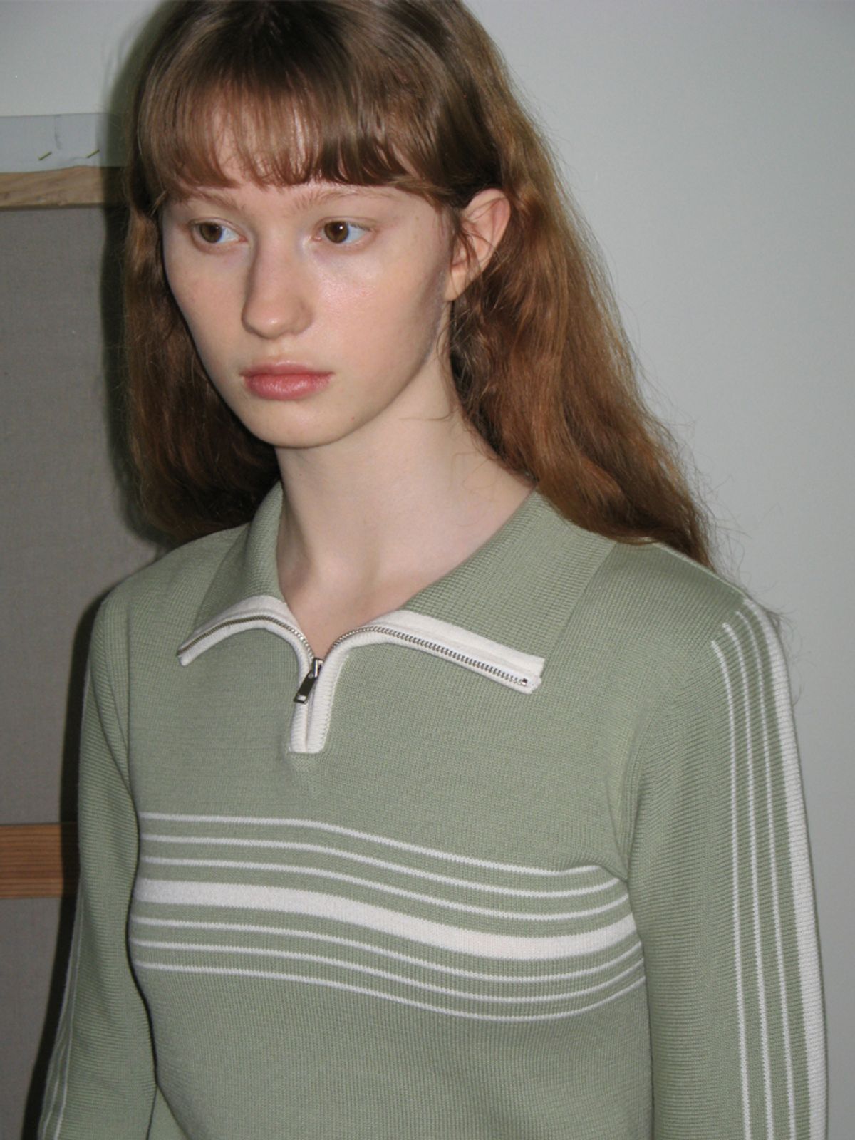 시눈(SINOON) LINE HALF ZIP-UP KNIT TOP (LIGHT KHAKI)