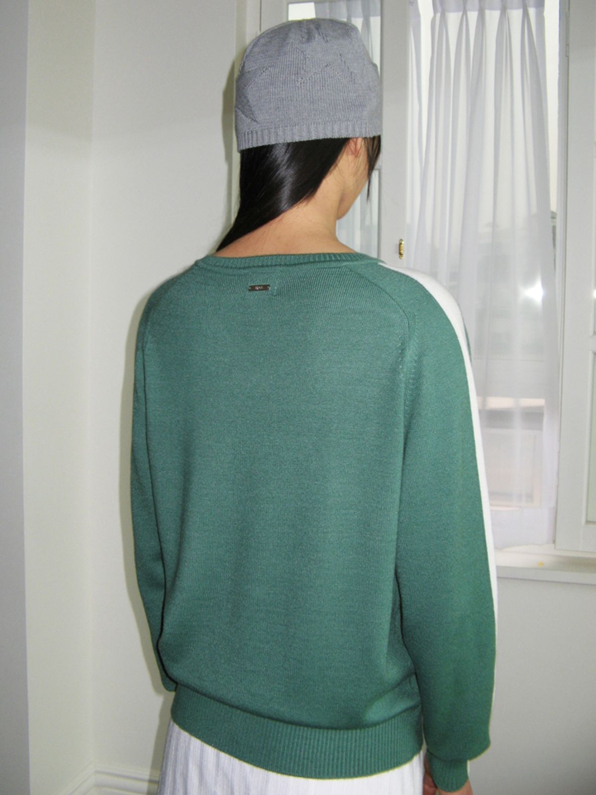 시눈(SINOON) TRACK AUTHENTIC V-NECK KNIT (GREEN)