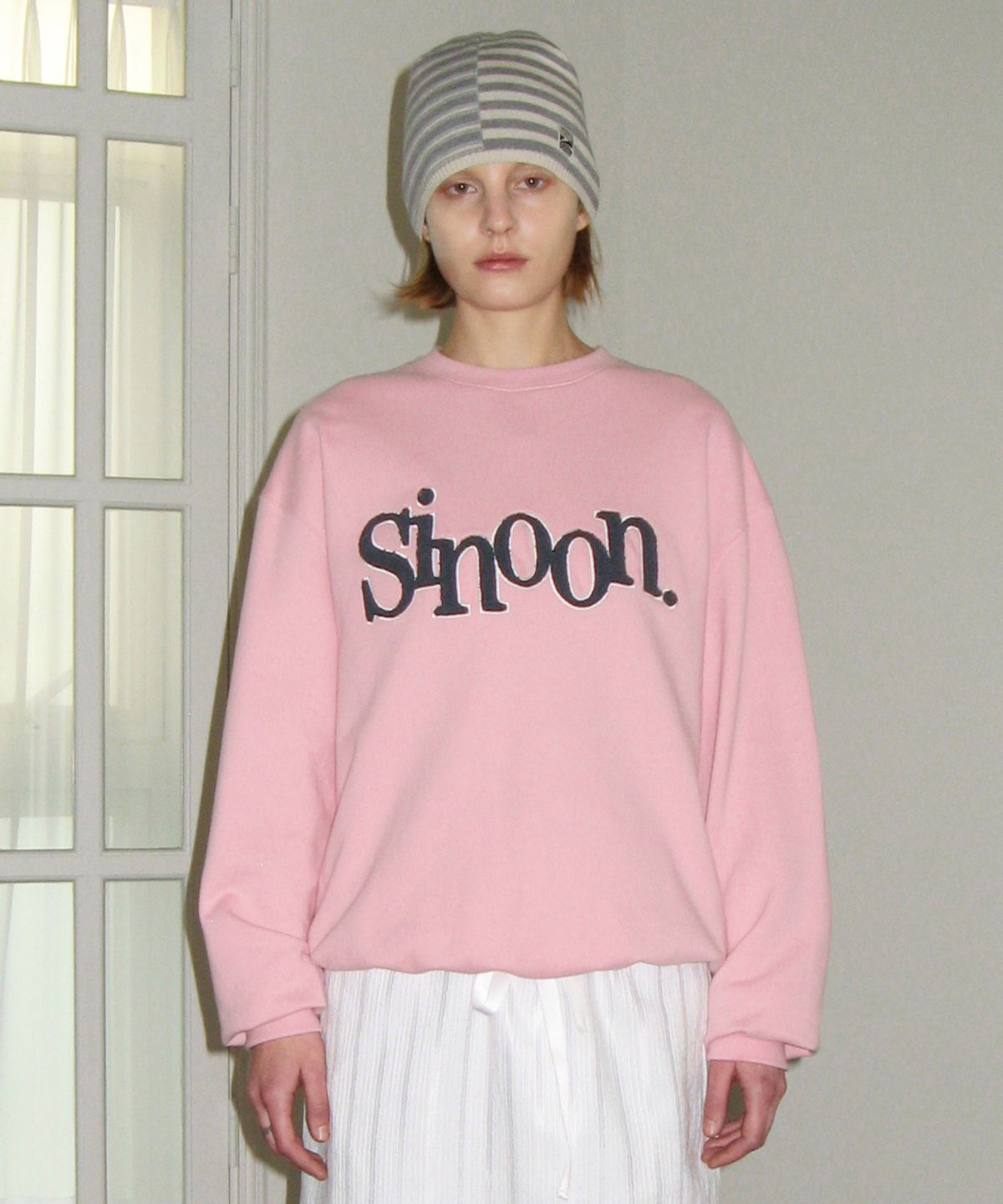 시눈(SINOON) BOUCLE LOGO SWEATSHIRT (PINK)