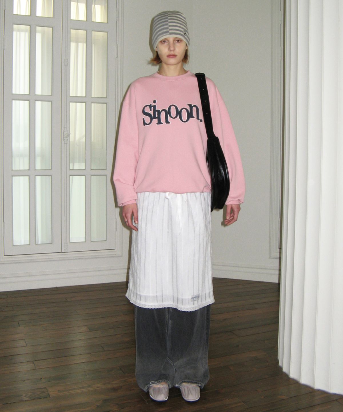 시눈(SINOON) BOUCLE LOGO SWEATSHIRT (PINK)