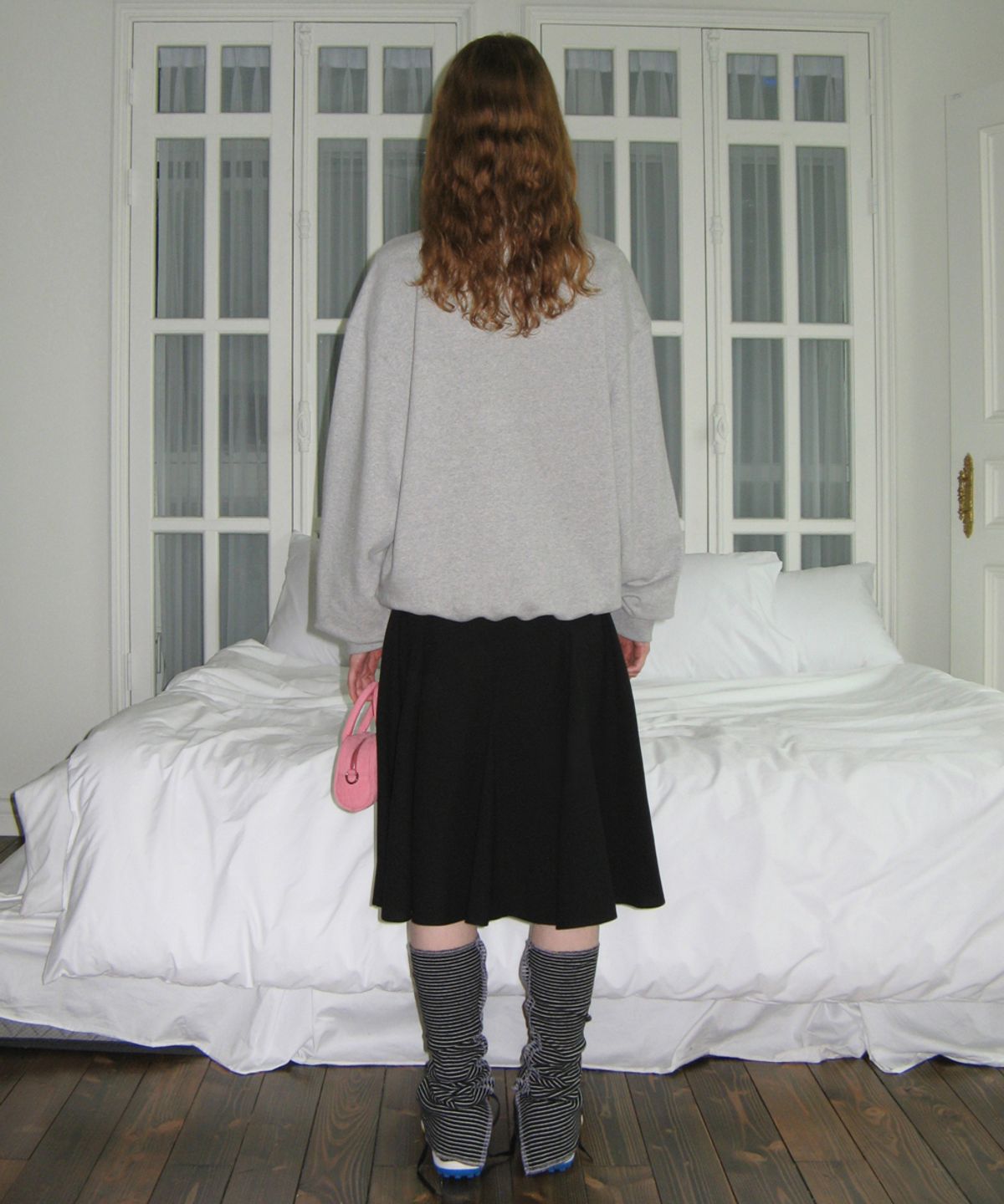 시눈(SINOON) BOUCLE LOGO SWEATSHIRT (MELANGE GREY)