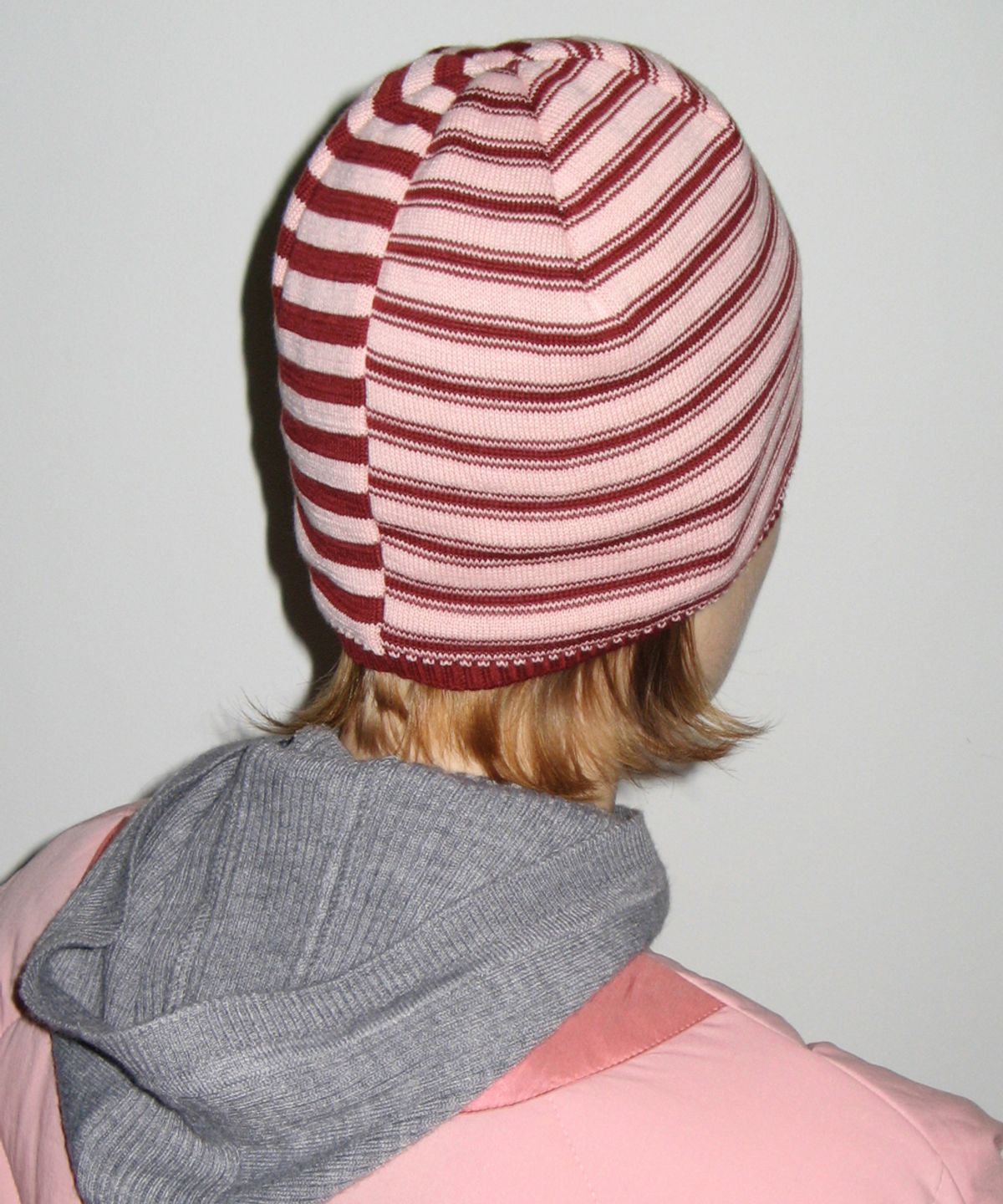 시눈(SINOON) STRIPE COLOR BLOCK BEANIE (CHERRY)