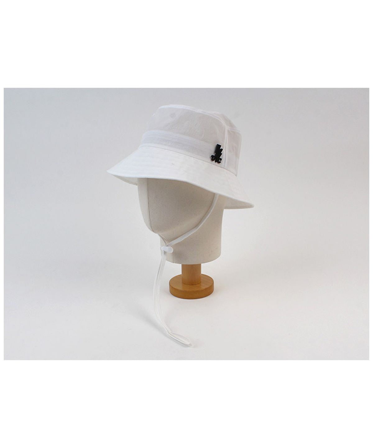 유니버셜 케미스트리(UNIVERSAL CHEMISTRY) String White Poly Bucket Hat 폴리버킷햇