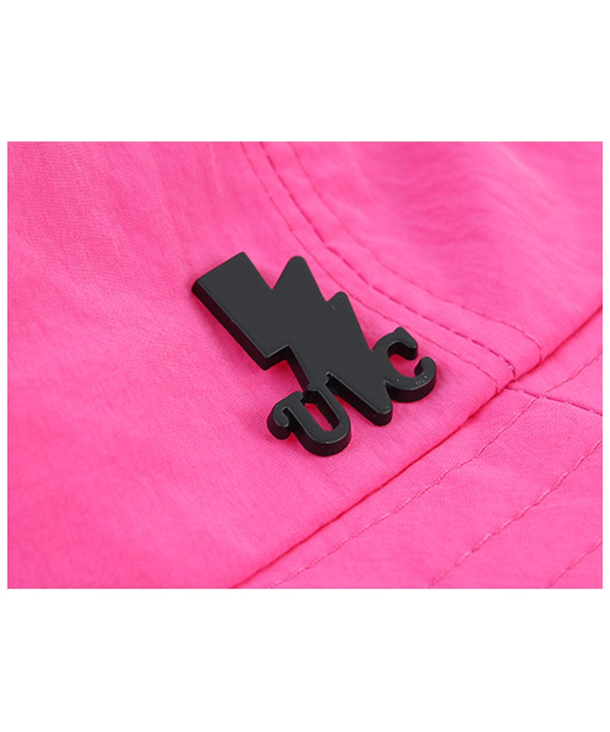 유니버셜 케미스트리(UNIVERSAL CHEMISTRY) String Pink Poly Bucket Hat 폴리버킷햇