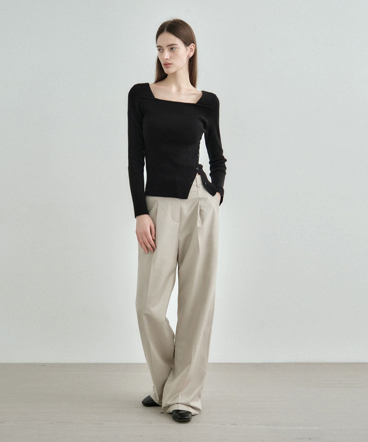 몽돌(MONGDOL) 원턱 와이드 슬랙스 베이지 MDPT025BEIGE