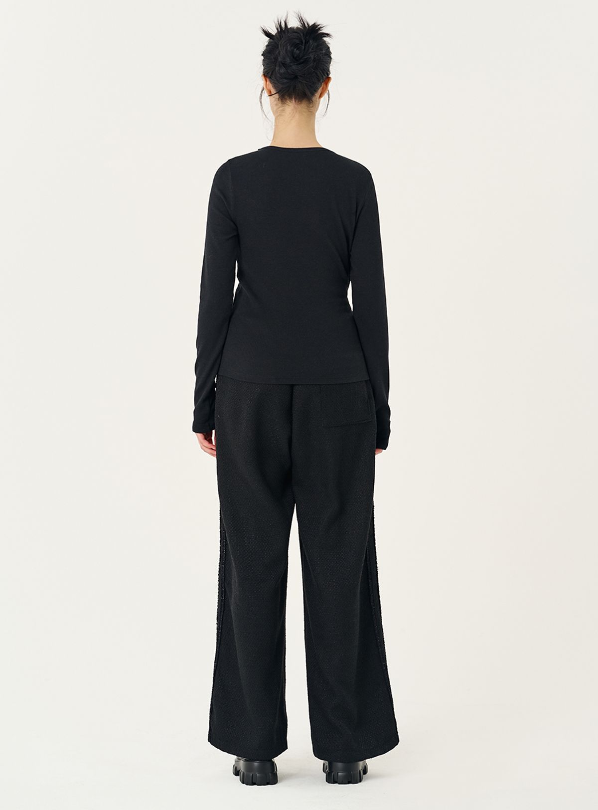 인터레스트(INTEREST) HALTER LAYERED TOP_BLACK