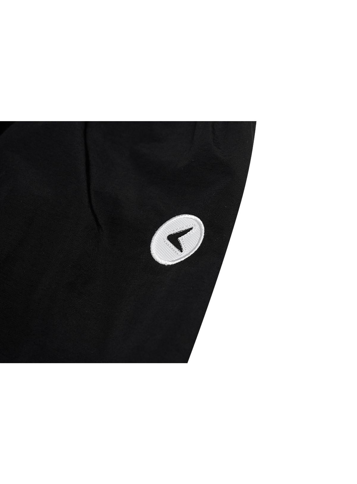 인터레스트(INTEREST) PIN TUCK PARACHUTE PANTS_BLACK