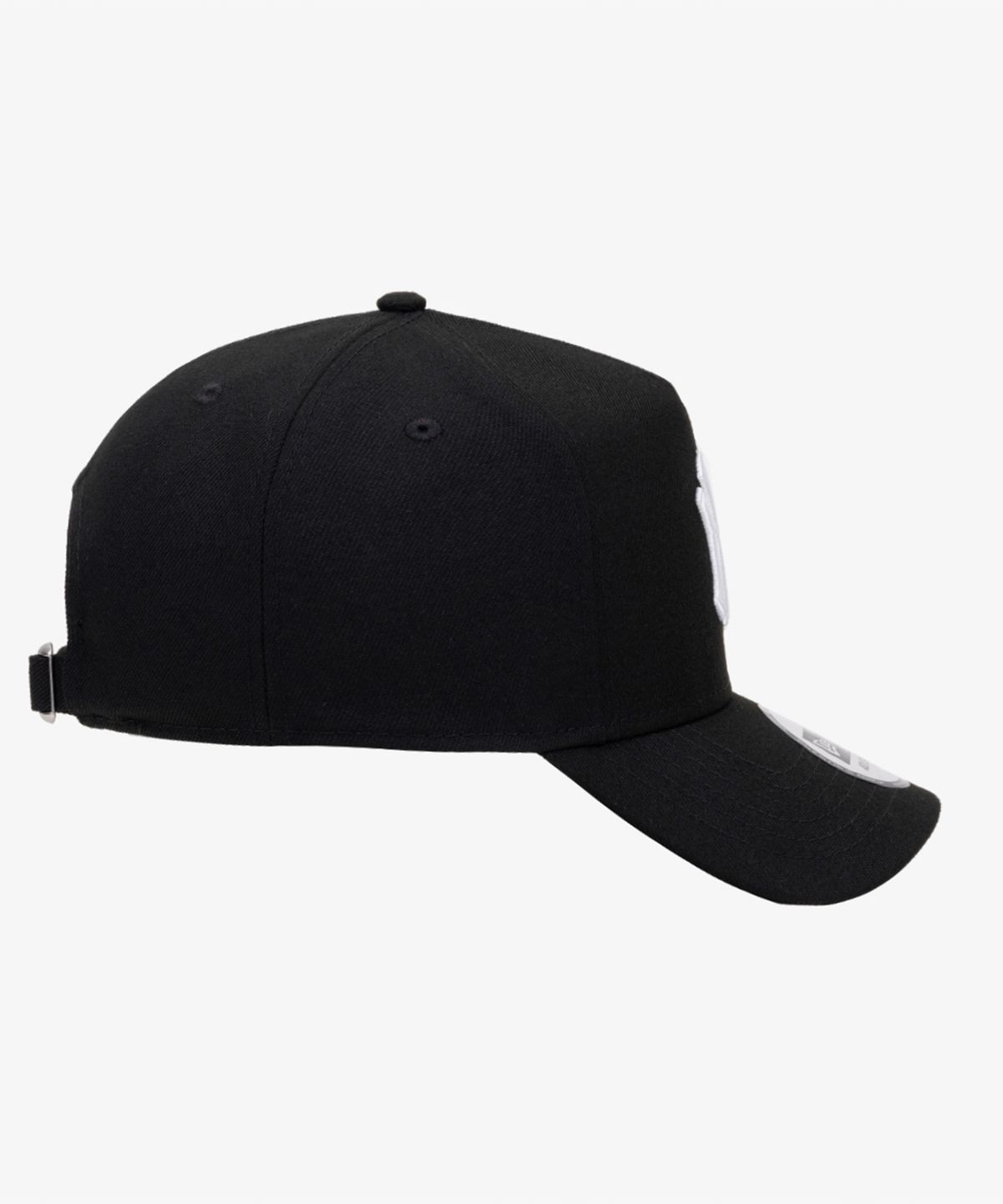 뉴에라(NEW ERA) MLB 베이직 뉴욕 양키스 K프레임 볼캡 화이트 온 블랙