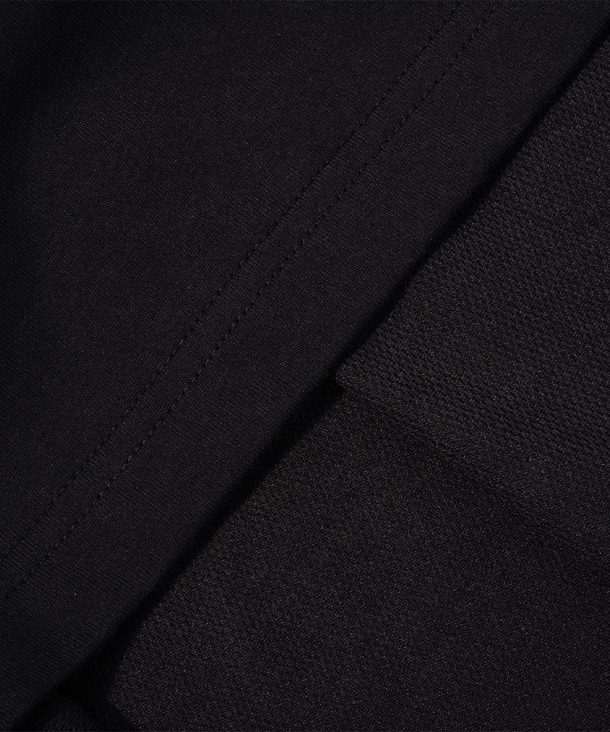 뉴에라(NEW ERA) 에센셜 롱 슬리브 블랙