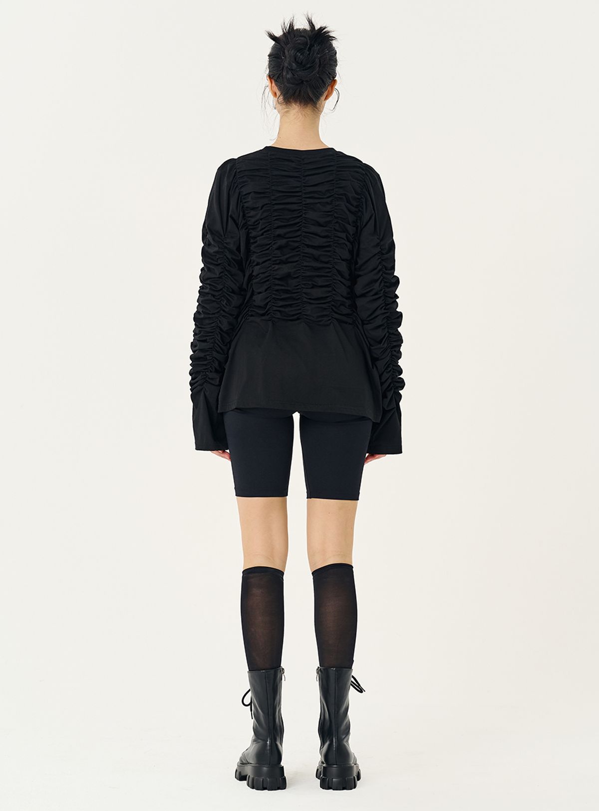 인터레스트(INTEREST) INTEREST LOGO  SHRING TOP_BLACK