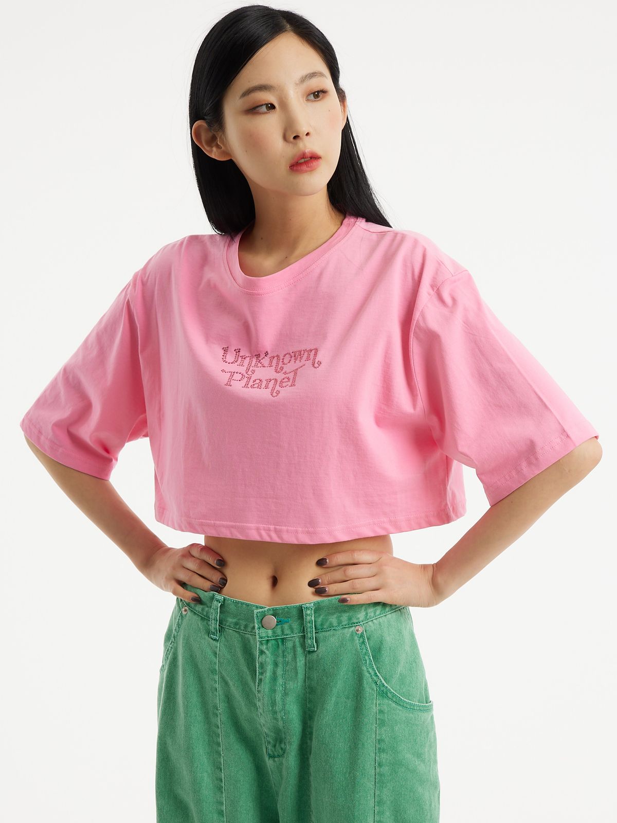 언노운 플라넷(UNKNOWN PLANET) UP-403 스톤 로고 크롭티 4컬러