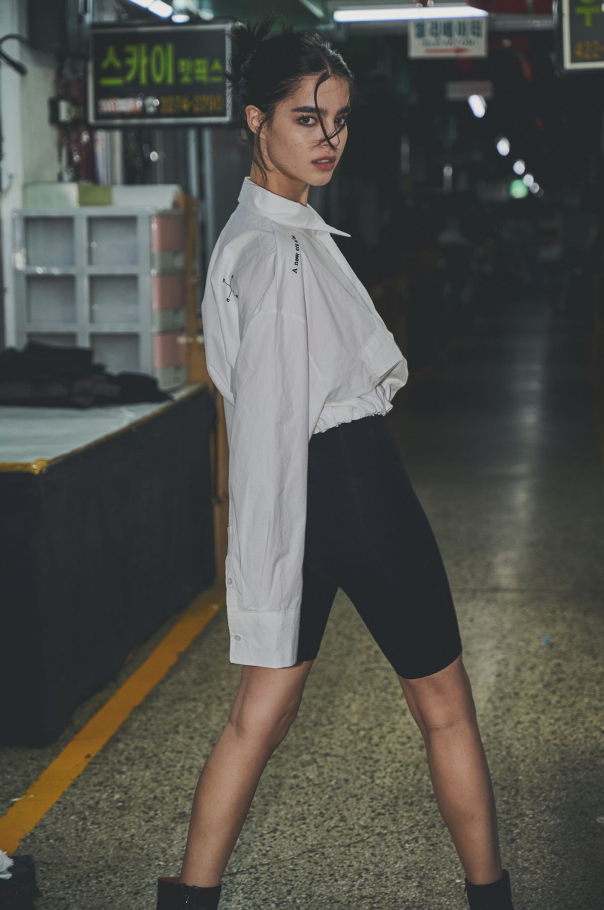 인터레스트(INTEREST) CROP BAND SHIRTS_WHITE