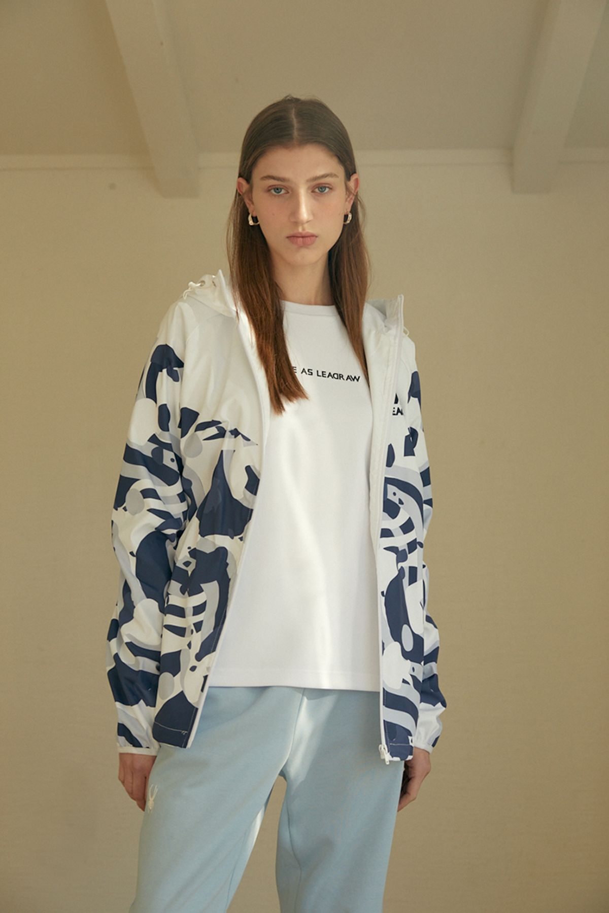 리드로(LEADRAW) Windbreaker _ White