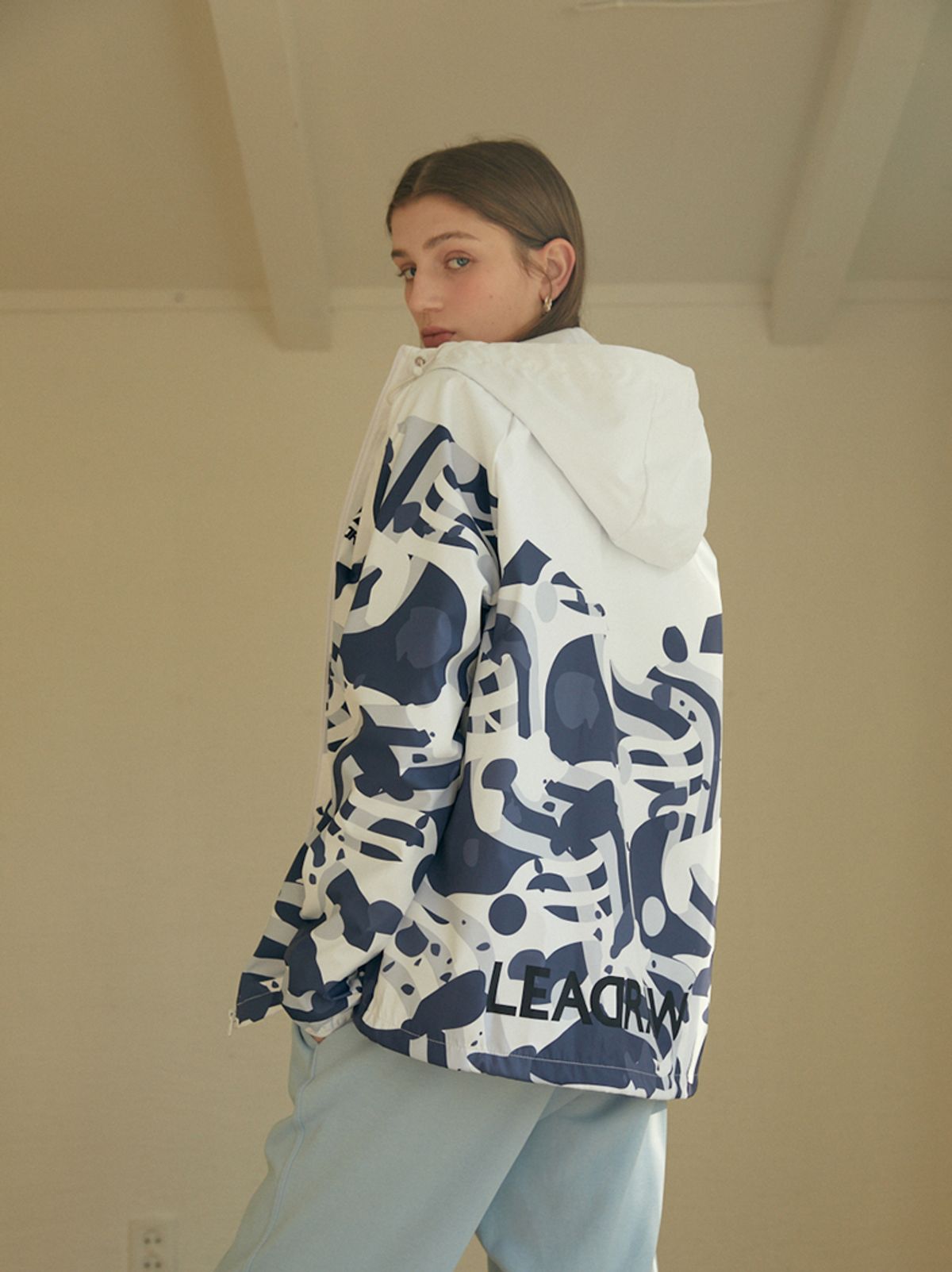 리드로(LEADRAW) Windbreaker _ White