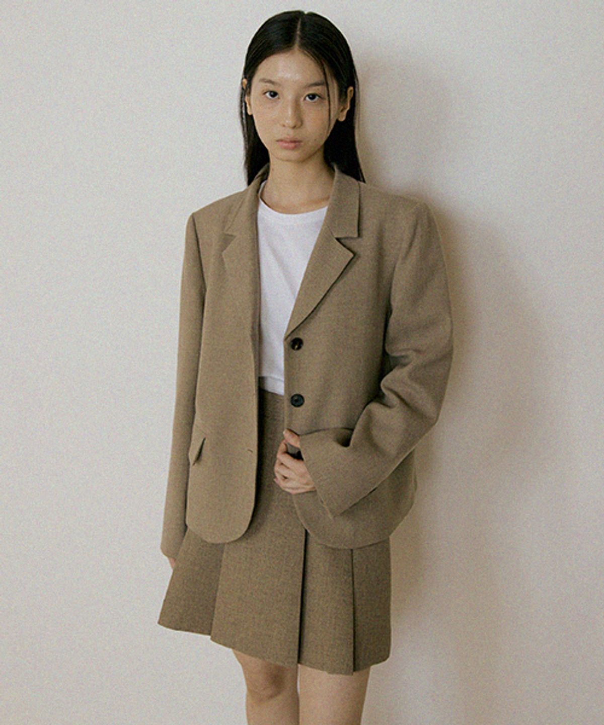 링서울(LINGSEOUL) pleated short skirt-beige