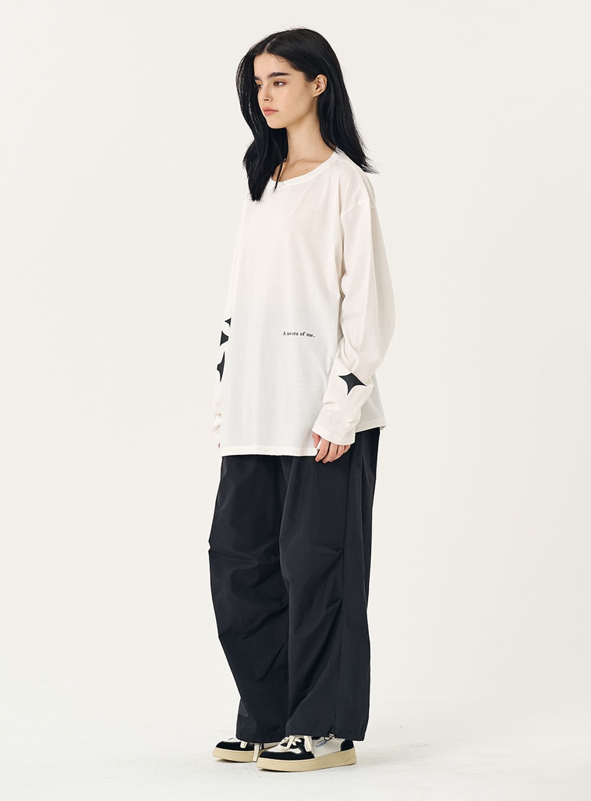 인터레스트(INTEREST) SHINNING PRINT TOP_WHITE