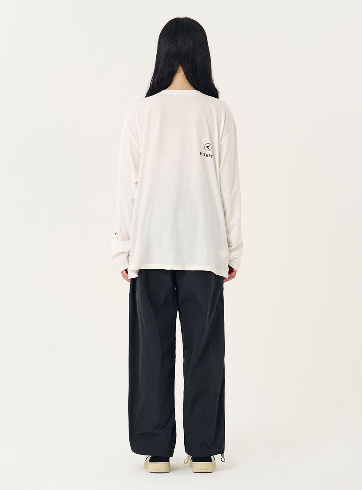 인터레스트(INTEREST) SHINNING PRINT TOP_WHITE